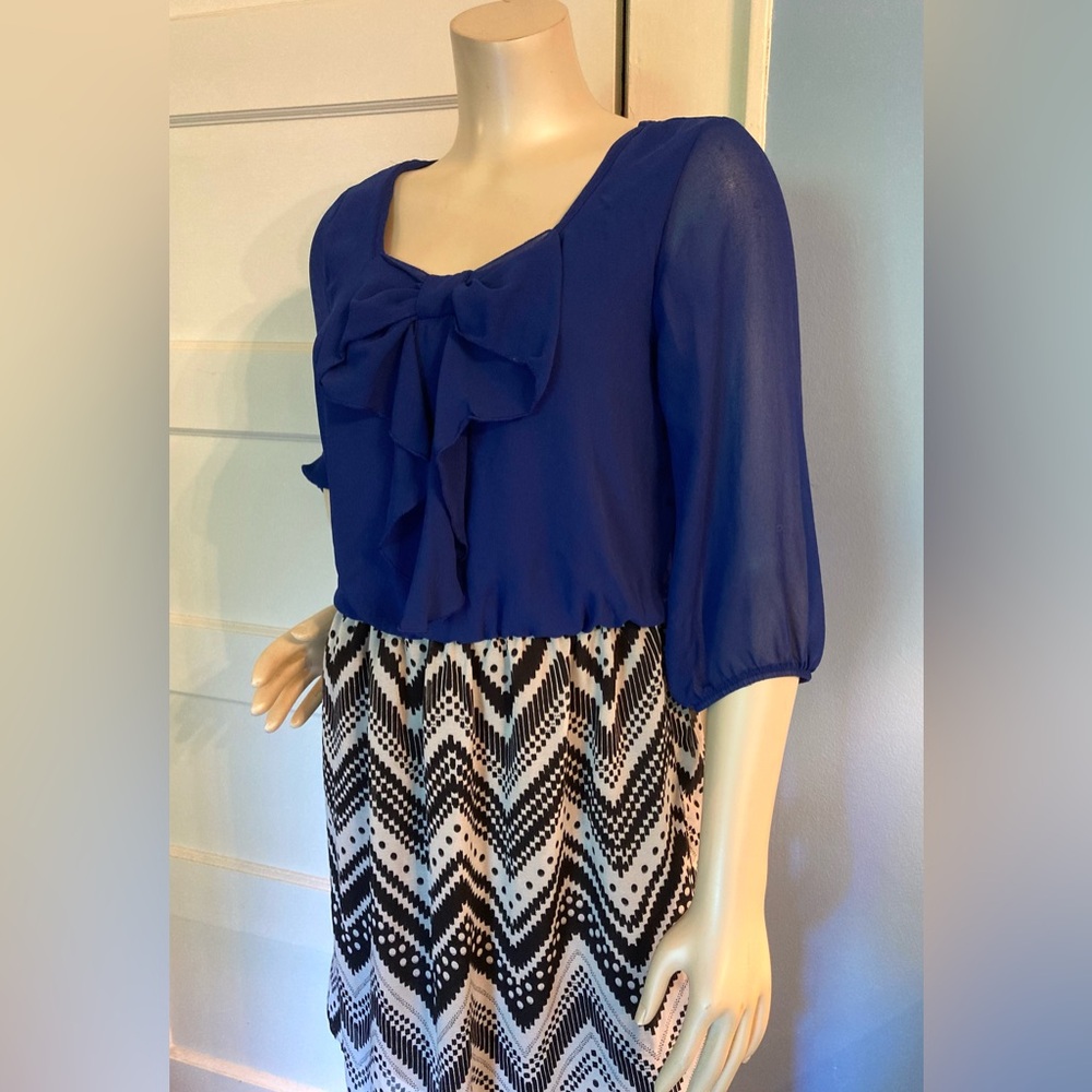 🔵Blue Bow A. Byer Dress, size Medium